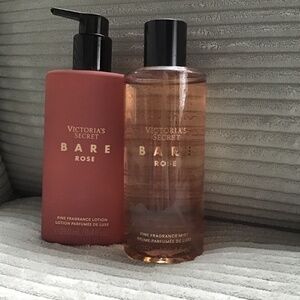 Victoria’s Secret mist and lotion set